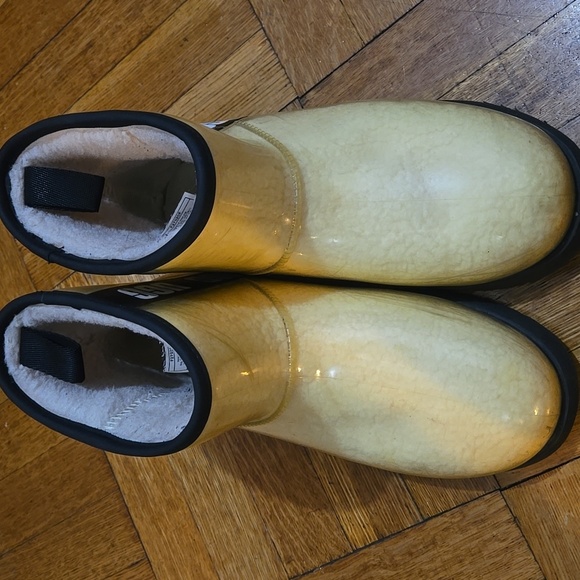 UGG Mini Clear Rain Boots - Picture 4 of 14